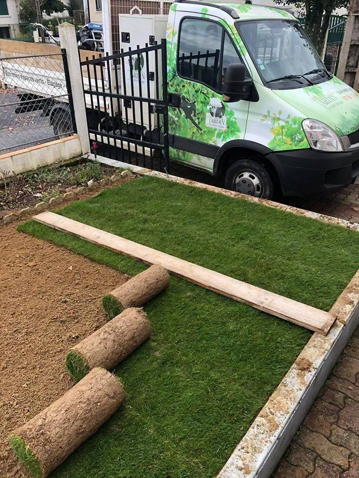 Engazonnement à Vaupillon